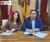 Firma con alcaldesa de Alhambra
