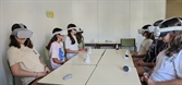 proyección del corto con gafas de realidad virtual. Villarta de San Juan