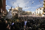 Procesión de la Virgen de la Paz en Villarta y el lanzamiento de cohetes /Fotos Rueda Villaverde