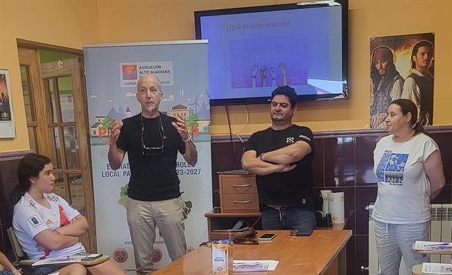 Asistentes al proyecto ''Ponte en su Lugar'' en el municipio de Argamasilla de Alba